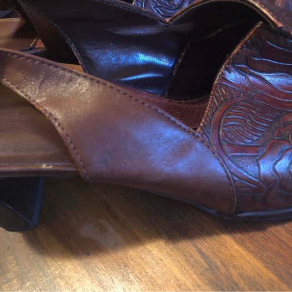 Leather Brown Slingback Shoes, Size 10 - Picture 8 of 10